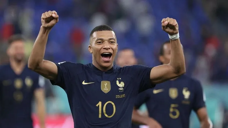 Kylian Mbappe bùng nổ ở World Cup Kylian Mbappe bùng nổ ở World Cup