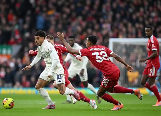 Nottingham tạo bất ngờ lớn